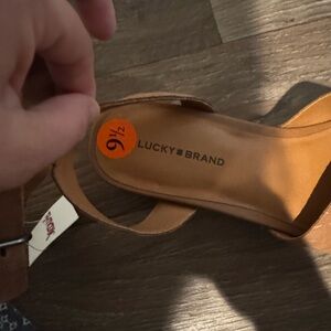Lucky Brand Tan Open-Toe Sandals